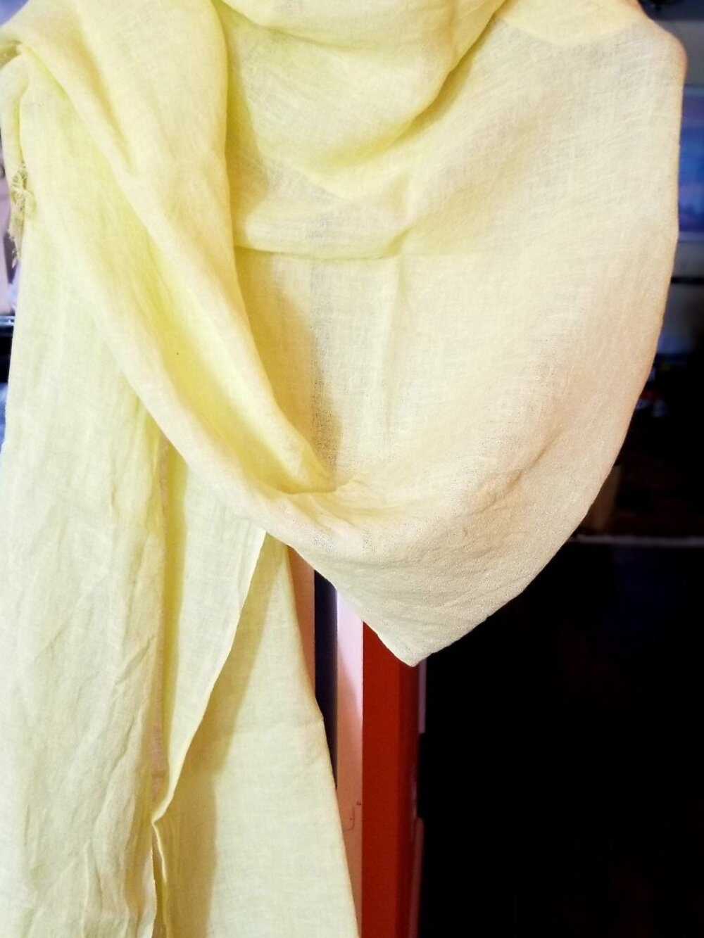 Italian Designer MALO 100% Linen Soft Luxurious 74"Scarf Wrap